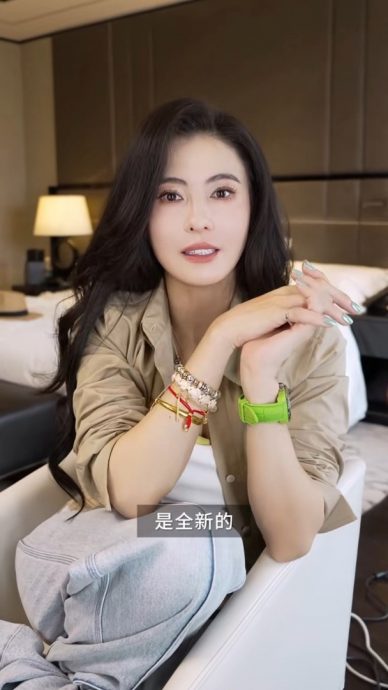 (明9)张柏芝获长子送颈链 甜在心:他不说话便付钱
