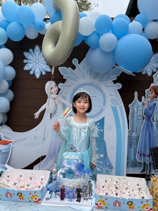 杨茜尧长女庆生拍大合照 幼子图搭肩洪永城女儿遭拦截
