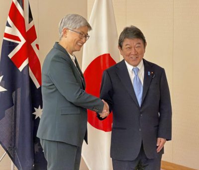澳洲外长访北京 强调维持燃料流通重要性