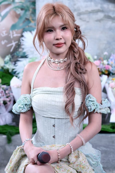 自爆“忙失恋”错过出道时机 梁瑜云首发单曲勇闯乐坛