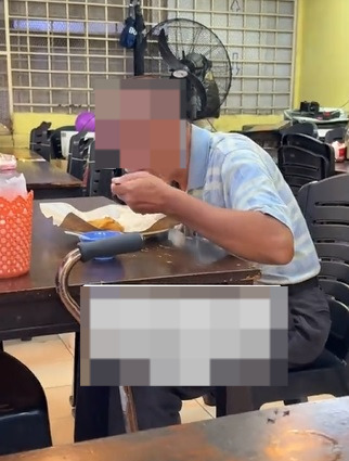 视频|心疼老伯餐厅讨钱充饥 “我请客他仅点白饭炸鸡”