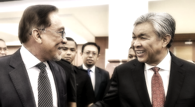 The Negeri Sembilan power grab: Umno gently slides the knife into PH