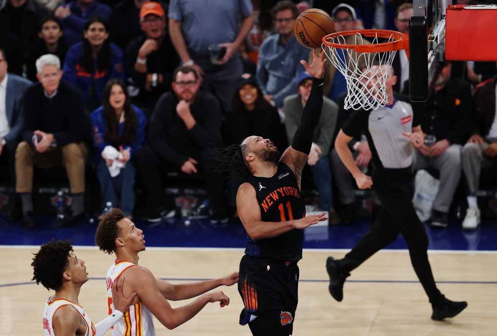 NBA季后赛|福克斯关键时刻连中9分致胜 马刺“拓荒”闯半决赛