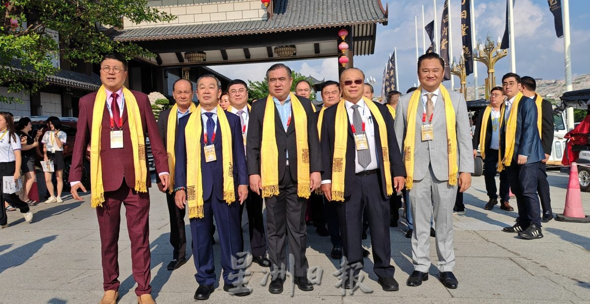 陆兆福:马华侨华人恭拜轩辕黄帝大典,体现我国在海外弘扬中华文明的重要地位