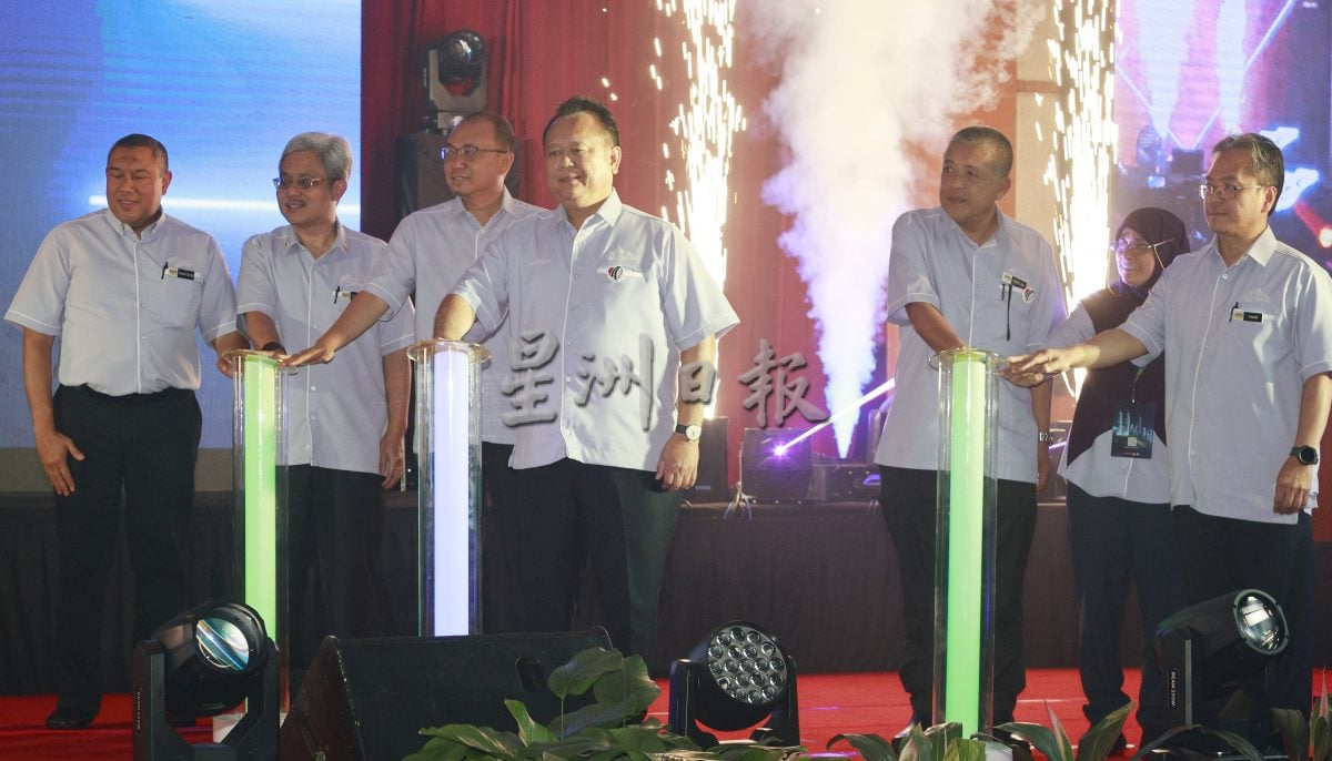 亚历山大:设灾害行动室 严密监督水灾黑区