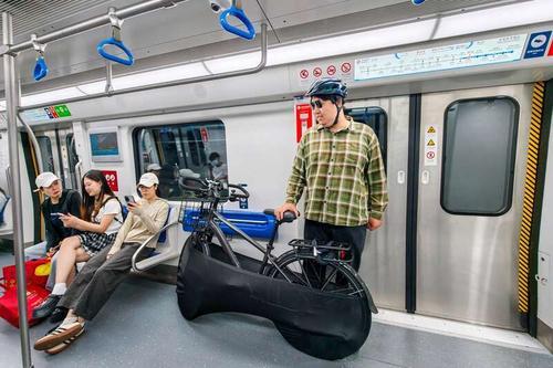 北京试点能带脚车上地铁