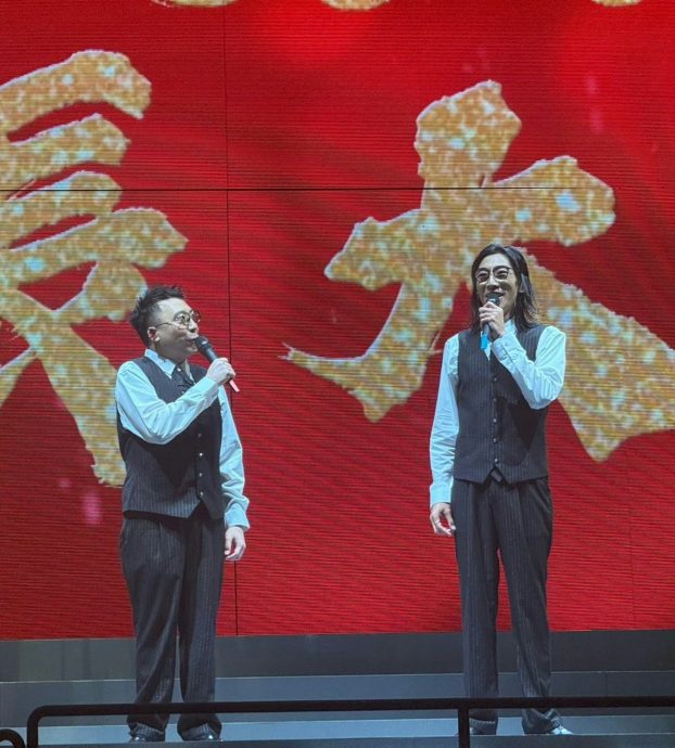 古天乐现身农夫演唱会 原来是农夫新老板