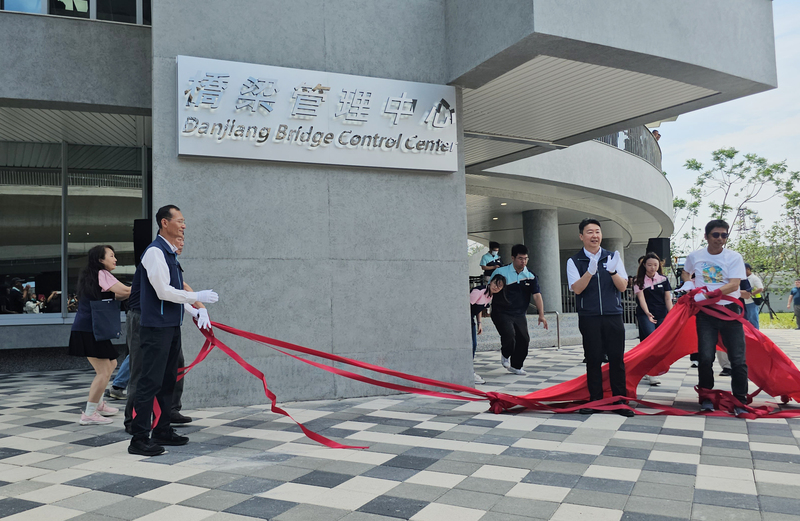 台湾淡江大桥通车没受邀 侯友宜:淡江大桥是大家的