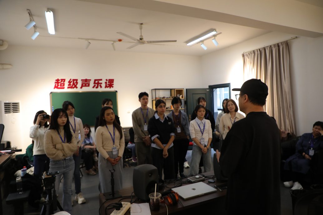 在被看见之前:一场关于表达与创作的传媒教育
