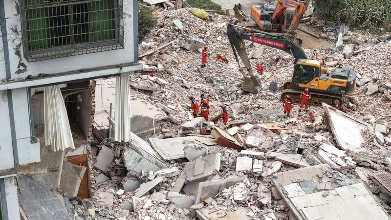 广西柳州市5.2级地震最少2死 91岁老人获救