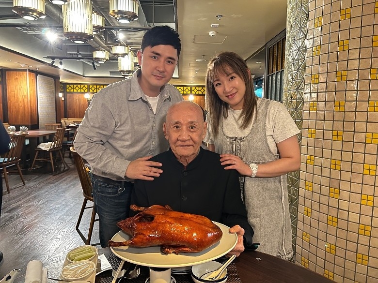 李泳豪否认对父经济封锁 悲叹不懂母安葬处