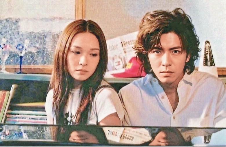 港版《悠长假期》| 李佳芯赞Edan戏路广 努力保养拉近视觉年龄差