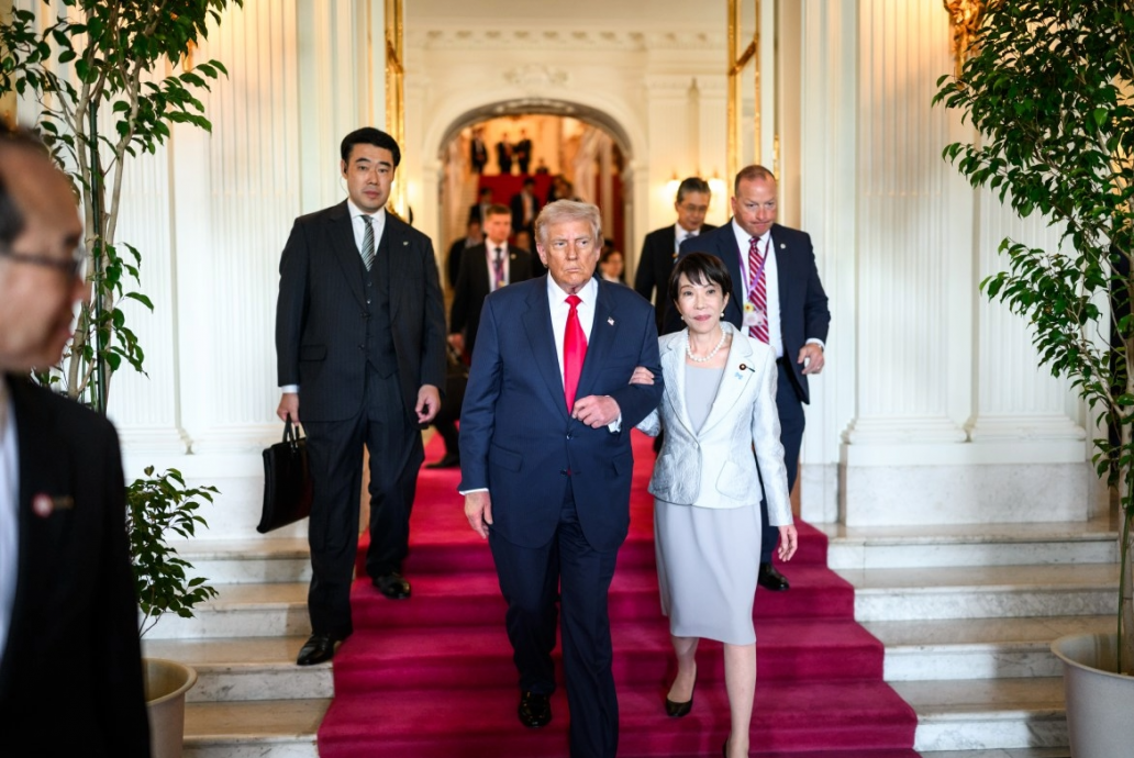 特朗普本月访中 消息人士:日本提议安排顺道访日