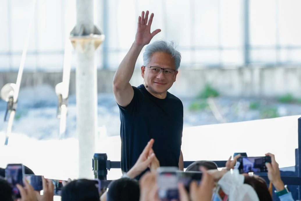 英媒:黄仁勋将加入清华经济管理学院顾问委员会