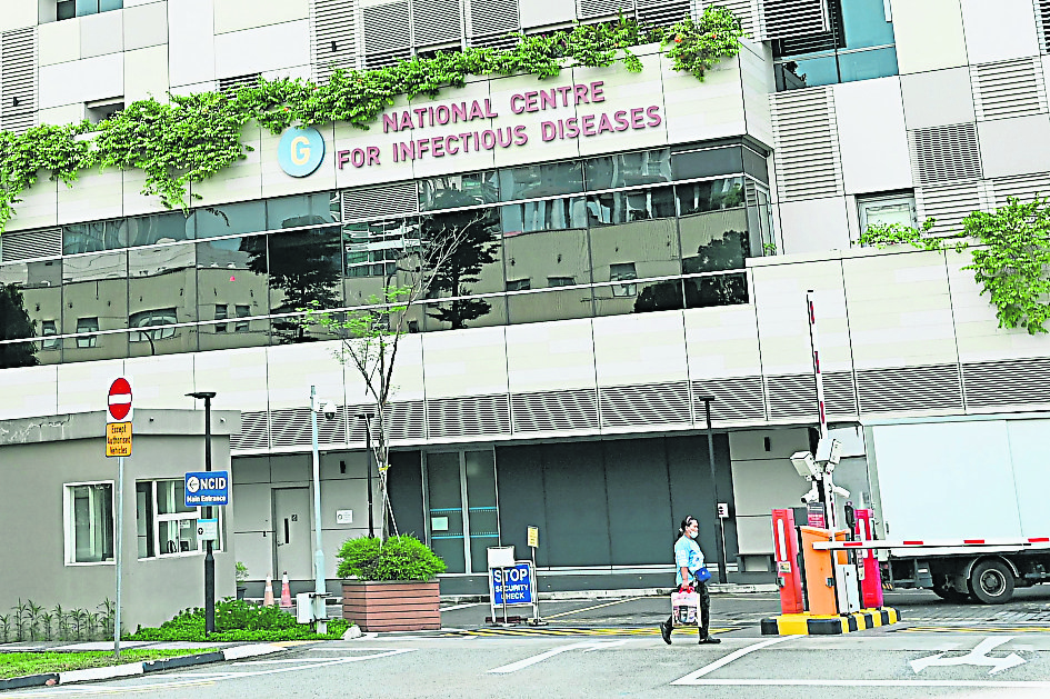 邮轮爆发汉坦病毒 | 12国发布高度警戒 世卫:采预防措施疫情可控