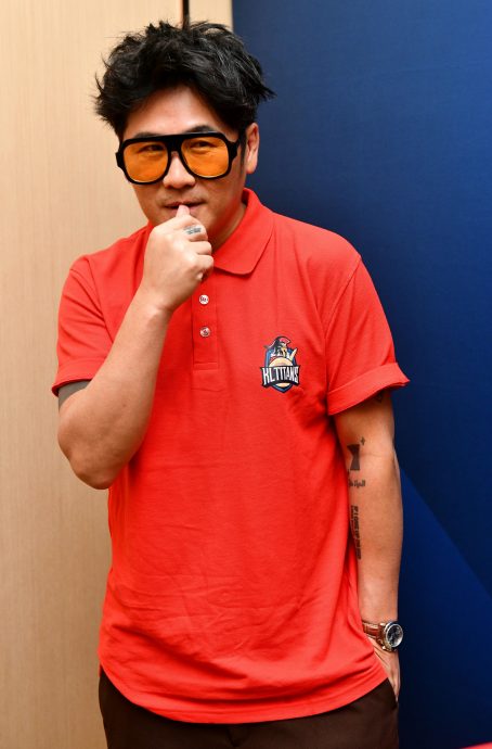 靠打篮球走出人生低潮 曹格掏5位数返马成立球队