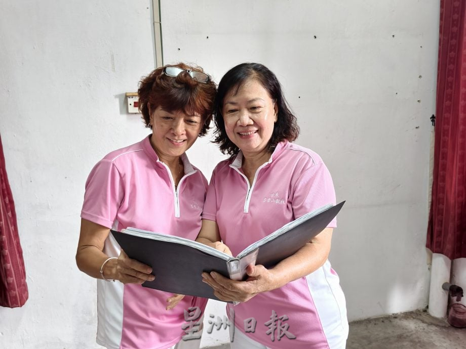 (锁文)乐活频道(5月7日见报):12人娘子军唱响客家山歌,9年坚守传承南洋乡音