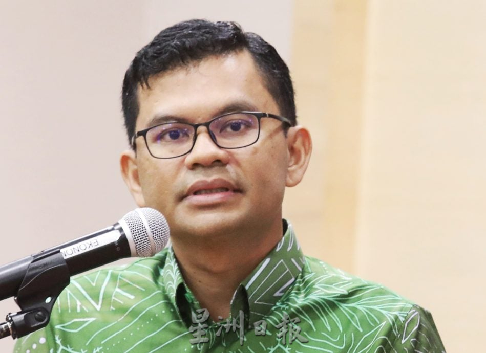 政府正研拟燃油补贴分界线 阿克玛:免弱势群体受冲击