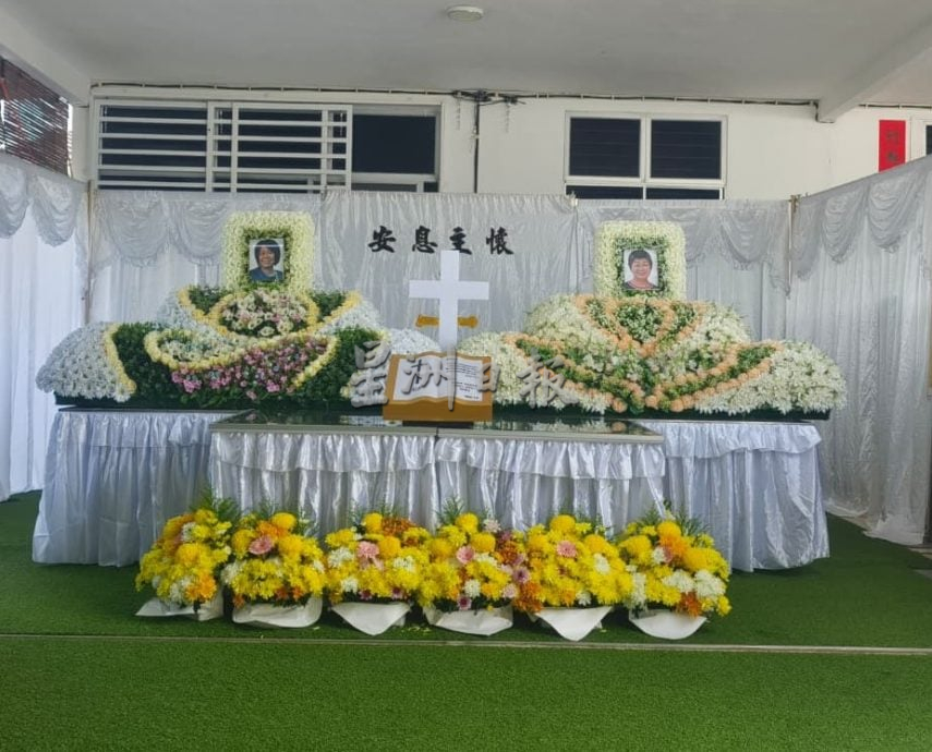 全国:(已签发)“撞后逃姐妹死”车祸案,姐妹在家乡一起设灵 519一同出殡