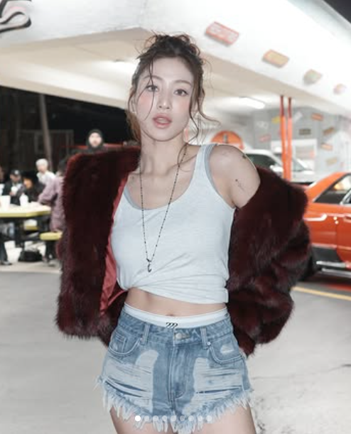 TWICE志效亲妹正式出道 新团复制NewJeans成功模式?