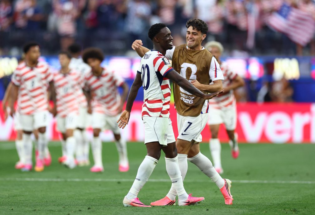 2026世界杯| 美加墨合轰7球2胜1和 三东道主发威首秀不败