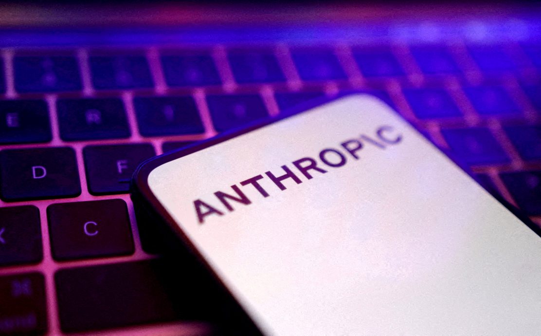 Anthropic指控阿里巴巴发动「蒸馏攻击」 非法获取Claude模型能力