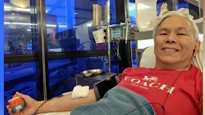 讲师30年捐血157次 助癌末病患延长生命