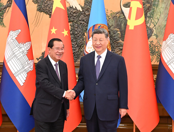 习近平赞柬清剿电诈决心 中愿助力彻底铲除电诈