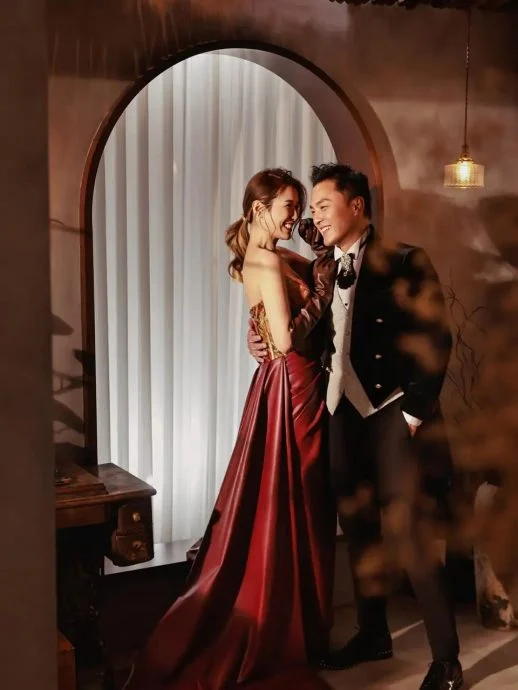 庄思明杨明喜帖婚照全曝光 8月吉隆坡办豪华婚礼