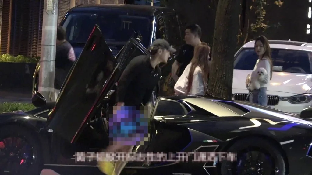 开超跑违停被民众检举 黄子韬认错澄清没非法改装