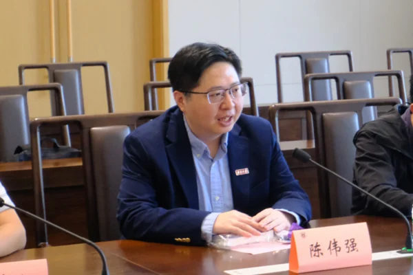 弃美返中学者又一例 “癌症晶片技术先驱”陈伟强赴南京大学任教