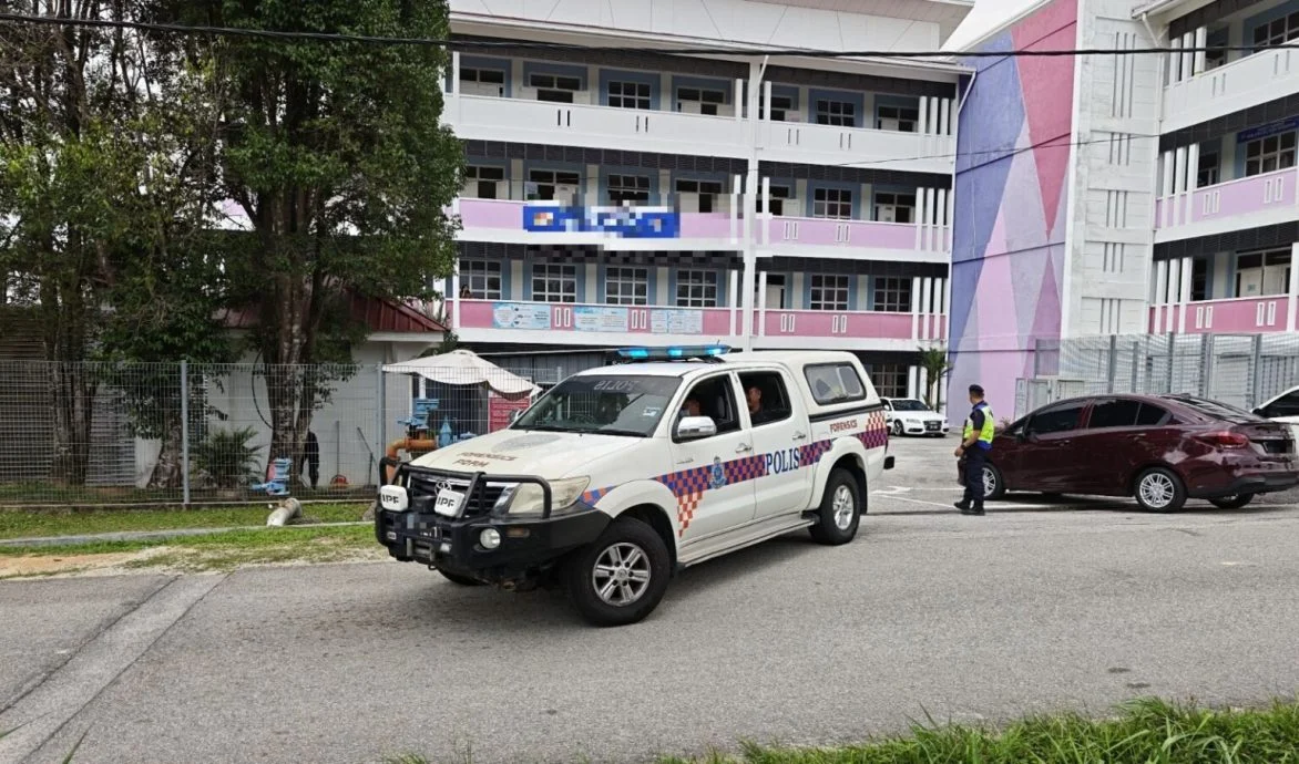 校园惊传悲剧 芙蓉中四女生疑坠楼身亡