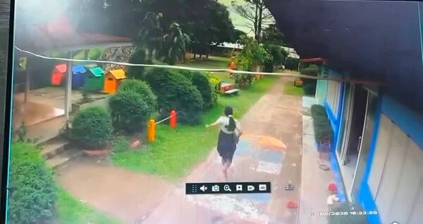 泰国小三男童持开山刀追杀女老师!