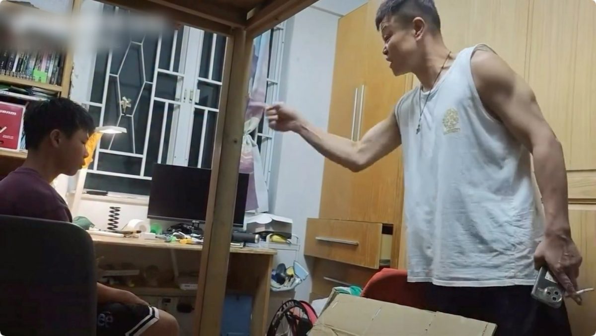 父亲痛骂儿子不会讲粤语引热议 网民质疑“摆拍”