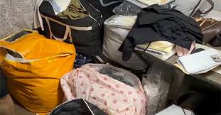 狂买1100件衣服恶意退款1000件 贪心女涉诈骗罪被警方调查