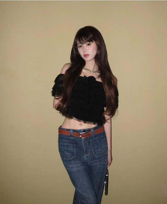王雅佳拍宣传照被轰蹭资源 赵露思内疚连累好友挨骂
