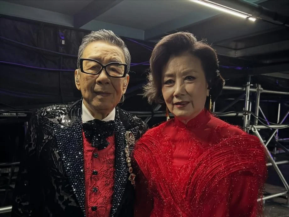 自揭甲状腺问题赴医追踪 汪明荃身体抱恙仍坚持演出