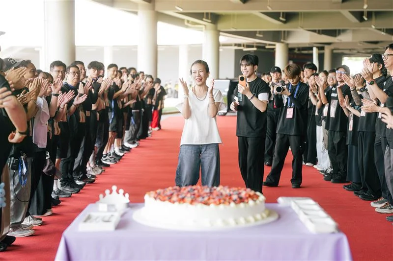萧敬腾密谋老婆生日会 出动百人阵仗超狂排场