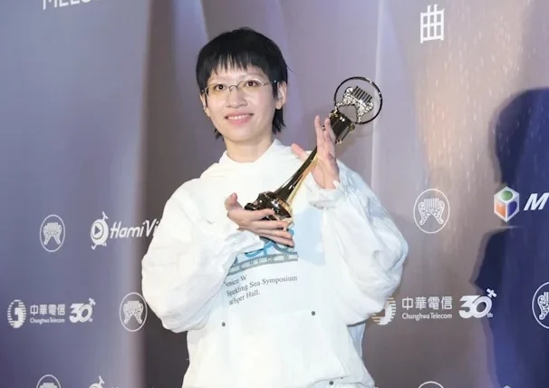蔡依林相隔19年再封歌后 张震岳出道33年首封歌王