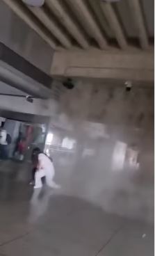 视频 | 委内瑞拉宣布进入紧急状态 机场关闭