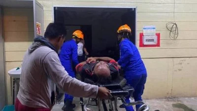 摔倒后胸痛呼吸急促．男子血压飙高送医