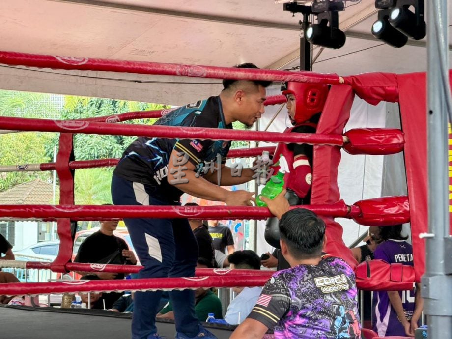 大都会★6月3日见报∕星角摄|热血开打!泰拳掀擂台高潮