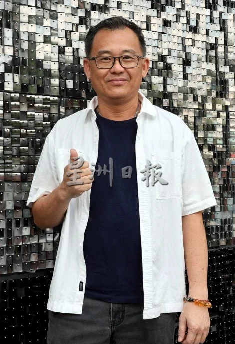 (今天下版)暖势力/从“五音不全”到助人圆梦 福气叔叔为12名素人搭建歌唱舞台