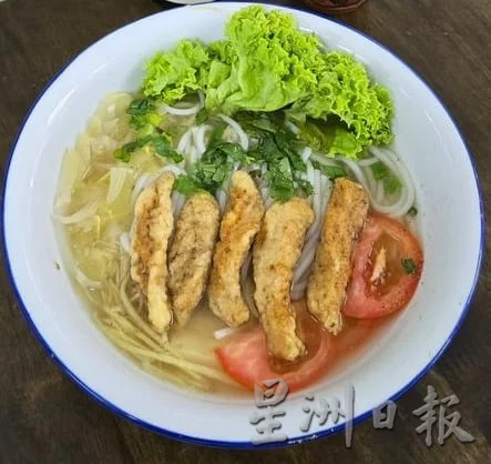 【人气美食】| 好记美食茶餐室 浓香鱼头米粉飘香