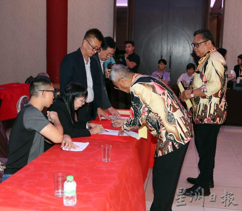 即时国内:大马广西总会新届理事会选举 梁小琴成功连任
