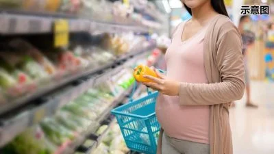 38周孕妇逛超市被当贼！ 遭质疑“不像孕肚像藏商品”
