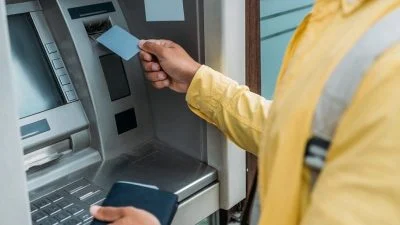 跨银行提款免手续费  非银行ATM仍收RM1 