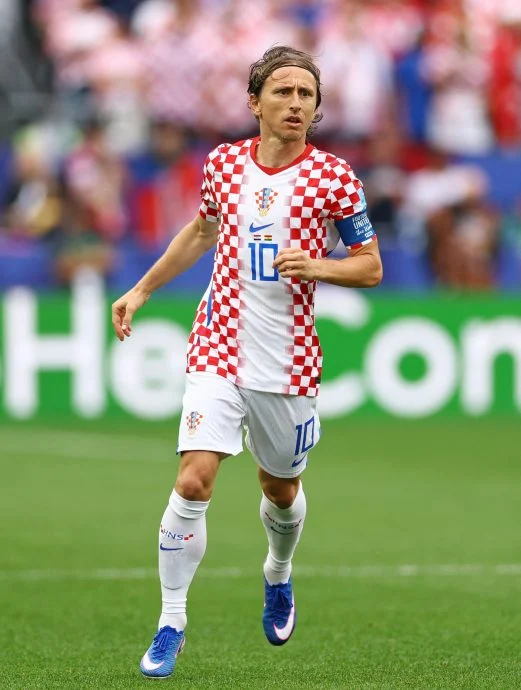 2026年世界杯32强| 葡(克)狭路相逢 C罗(魔笛)对决或成绝唱