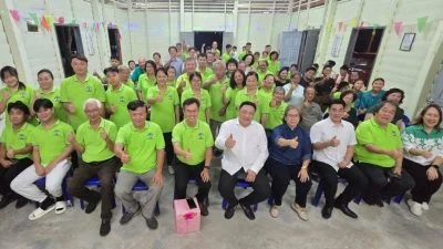 张振彬：增宗教华校拨款 州政府重视文化自由