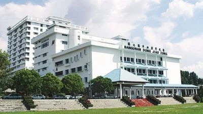 董总：统考生准念政府大学4科系  申请细节无下文